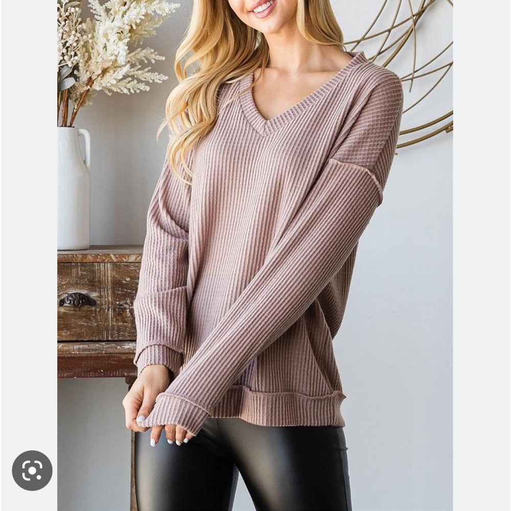 Alterd State waffle V neck top